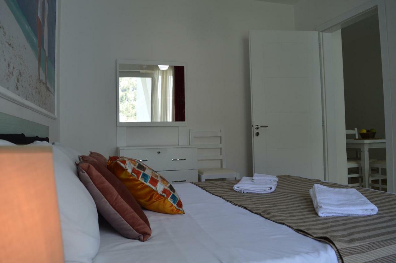Apartment Bllaca Shengjin Bagian luar foto