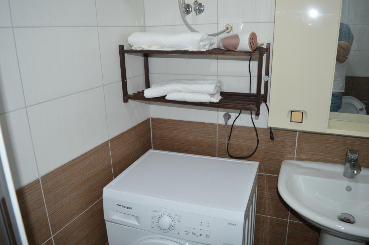 Apartment Bllaca Shengjin Bagian luar foto