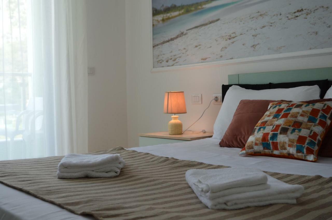 Apartment Bllaca Shengjin Bagian luar foto